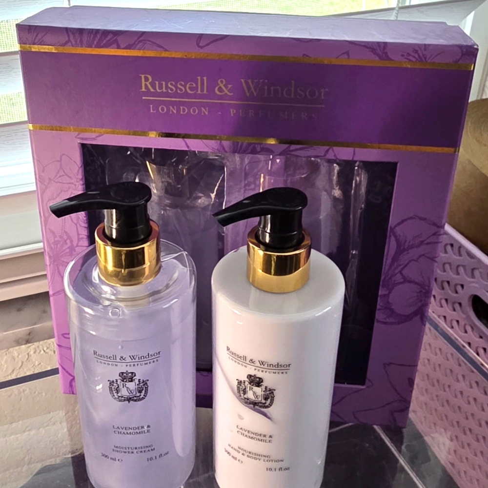 Russell & Windsor London Perfumers ◇ Body Care ◇ Lavender & Chamomile